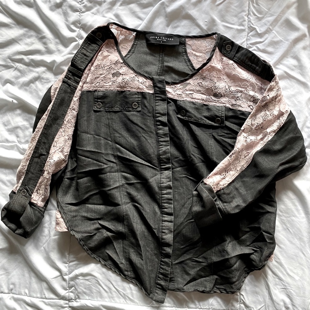 3/4 sleeve shirt